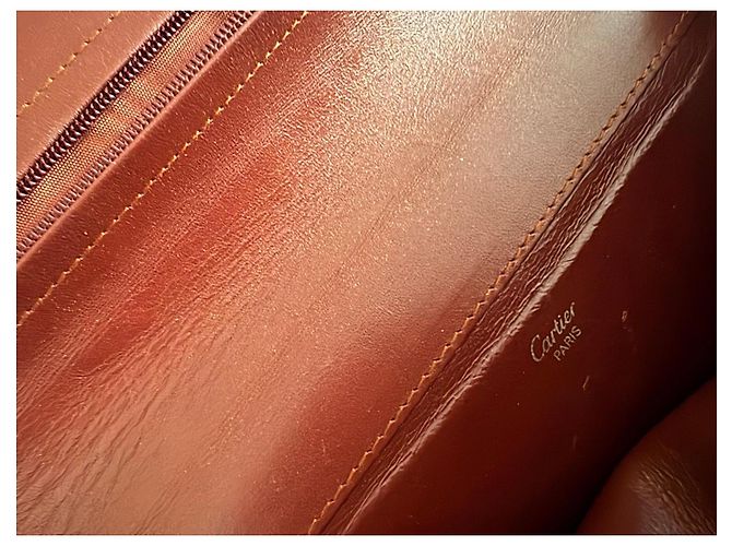 Clutch Cartier de cuero burdeos - vista 4