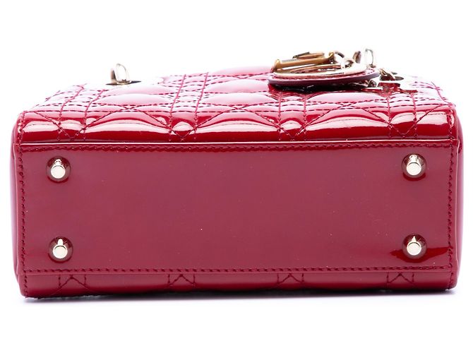Lady Dior mini in vernice cannage rosso Bordò - vista 3