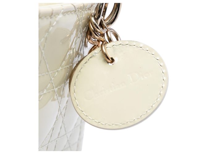 Lady Dior en micro charol blanco cannage Crudo - vista 5