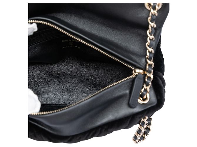 Clutch da polso Chanel in velluto trapuntato nero e diamanti - vista 4