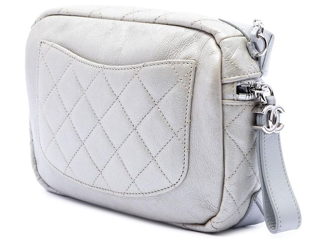 Camera Borsa a tracolla Chanel Silver CC Quilted Metallic Calfskin Street Allure Argento - vista 2