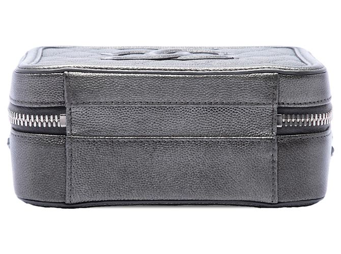 Vanity Beauty Case Chanel Gray Small Metallic Caviar CC Filigree Marrone Grigio antracite - vista 3