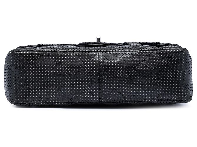 Chanel Black Jumbo Classic Perforiertes Lammleder Single Flap Schwarz - Ansicht 3