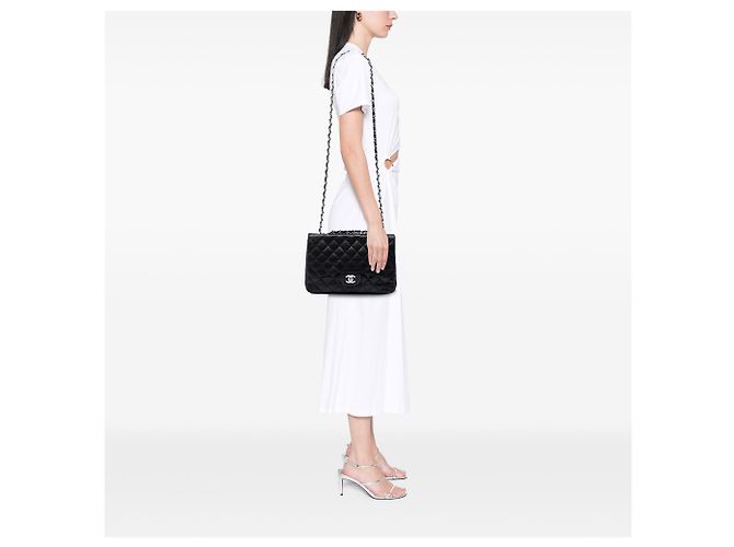 Chanel Black Jumbo Classic Perforiertes Lammleder Single Flap Schwarz - Ansicht 5