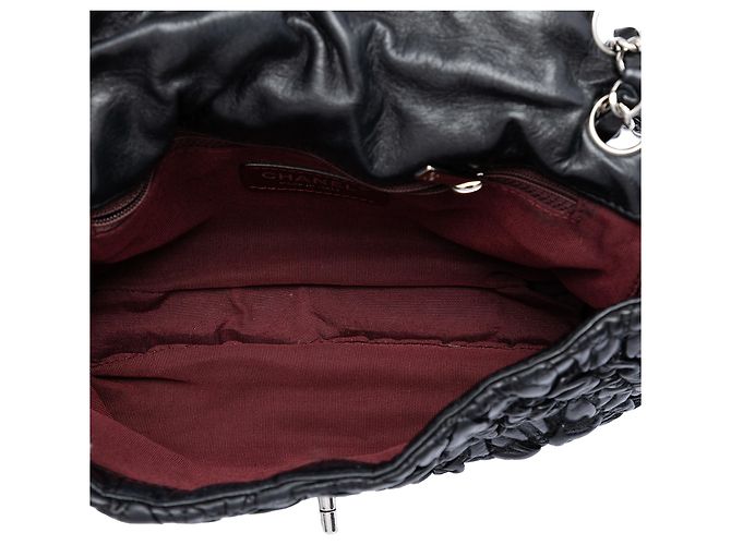 Chanel Black Medium Ruched Lambskin Astrakhan Flap Nero - vista 4