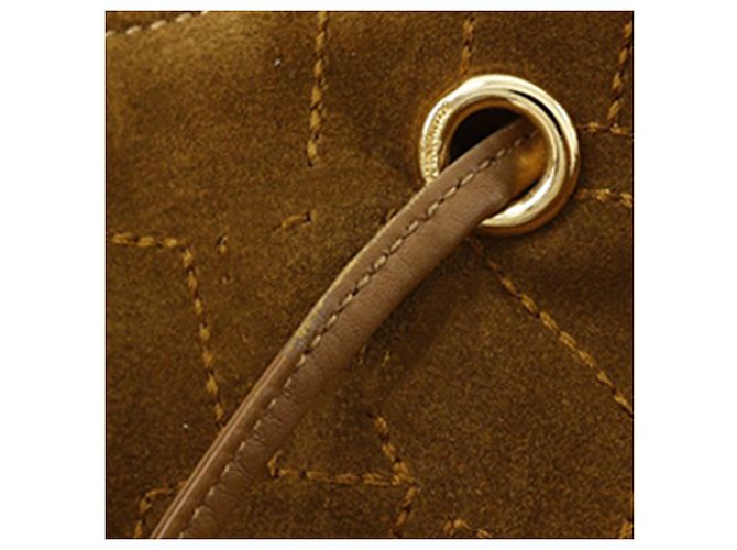Salvatore Ferragamo Borsa a tracolla Ferragamo in scamosciato marrone con cuciture e nappe - vista 19