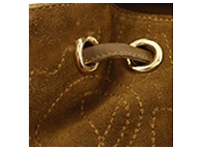 Salvatore Ferragamo Borsa a tracolla Ferragamo in scamosciato marrone con cuciture e nappe - vista 22