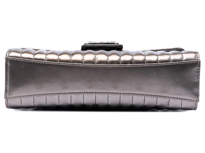 Chanel Gray Small Vertical Quilted Patent Maharaja Express Flap Marrone - vista 3