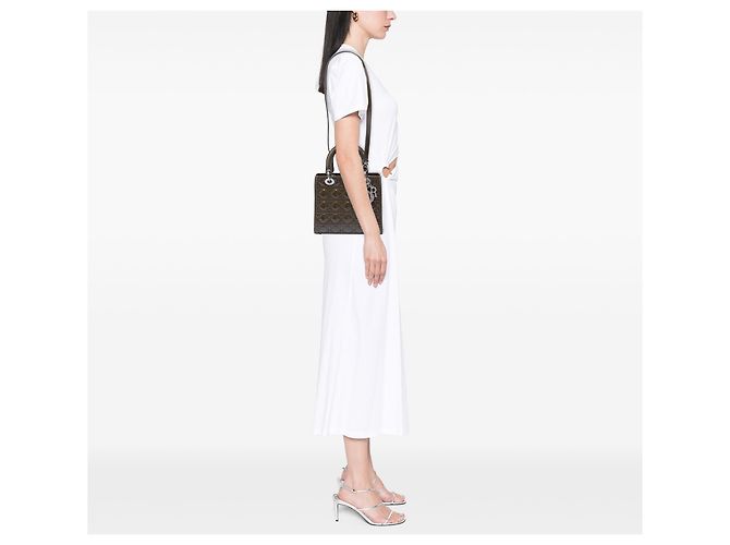 Lady Dior Cannage in vernice marrone misura Medium Cachi - vista 6