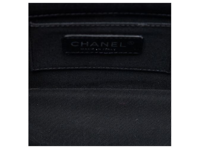 Chanel Boy Brick Horizontal Flap in vernice nera e impreziosita da cristalli acrilici Nero - vista 4