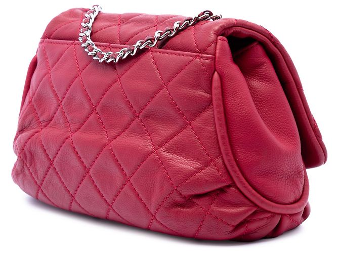 Chanel Red Quilted Calfskin CC Curvy Flap Rosso - vista 2
