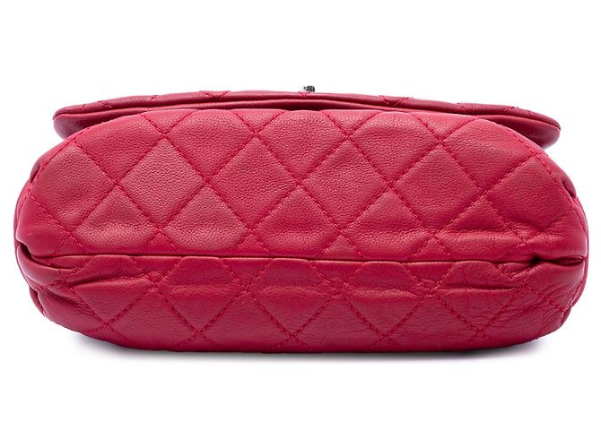 Chanel Red Quilted Calfskin CC Curvy Flap Rosso - vista 3