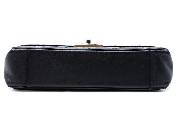 Chanel Black Medium Quilted Calfskin Straight Lined Flap Nero - vista 3