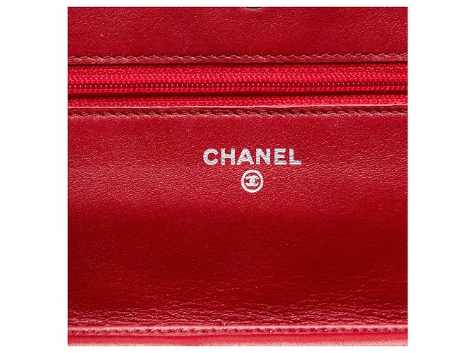 Wallet On Chain Portafoglio con catena Chanel Red CC trapuntato in vernice Brilliant Rosso - vista 5