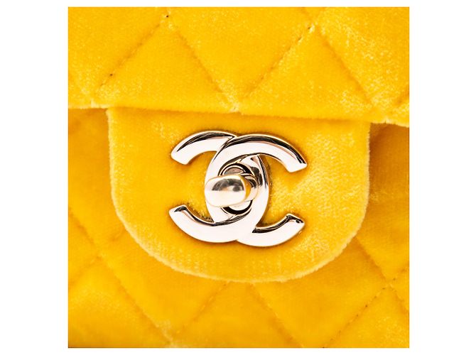 Chanel Giallo Medium Classic Velvet Double Flap - vista 5