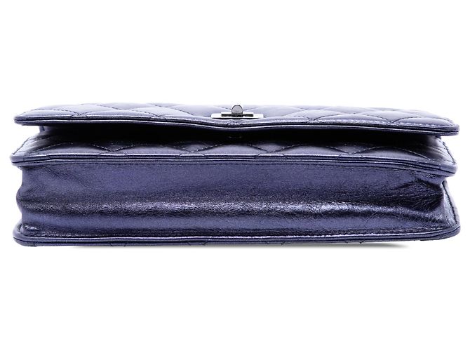 Wallet On Chain Portafoglio con catena Chanel Blue Quilted Shiny Aged Calfskin Reissue 2.55 - vista 3