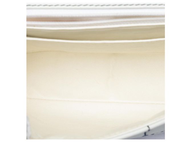 Chanel White Medium Chocolate Bar Lambskin Stitched Flap Bianco - vista 4