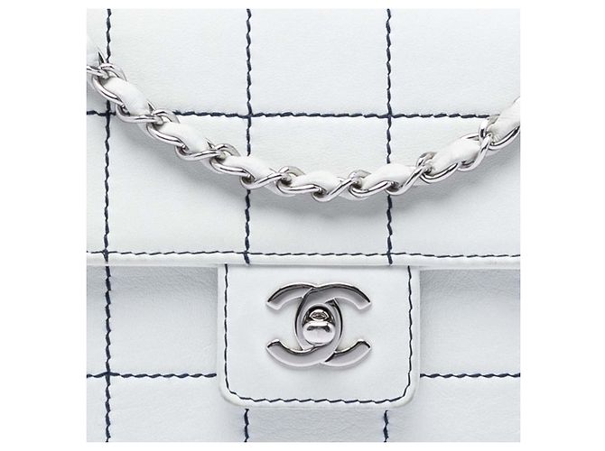 Chanel White Medium Chocolate Bar Lambskin Stitched Flap Bianco - vista 5
