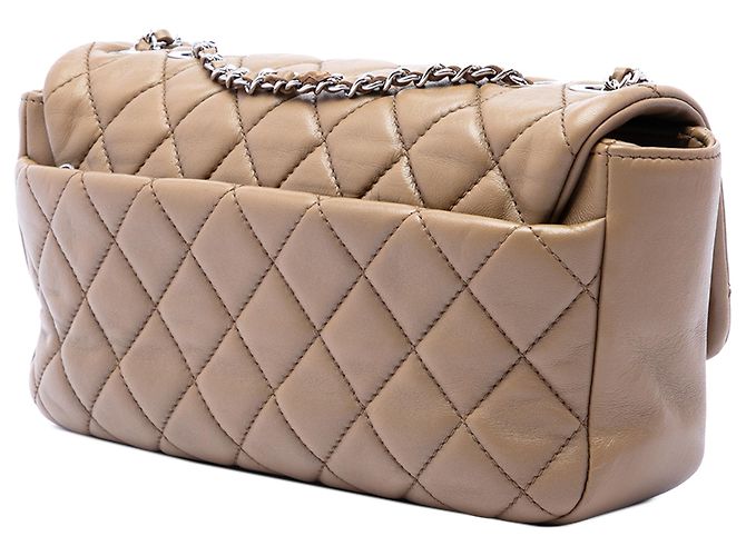 Chanel Marrone Lambskin Trapuntato Coco Rain Flap Media - vista 2