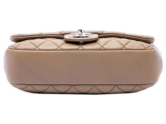 Chanel Marrone Lambskin Trapuntato Coco Rain Flap Media - vista 3
