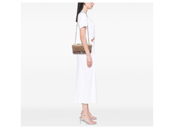 Chanel Marrone Lambskin Trapuntato Coco Rain Flap Media - vista 6