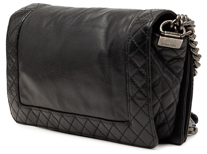 Chanel Black Medium Calfskin Boy Reverso Flap Nero - vista 2
