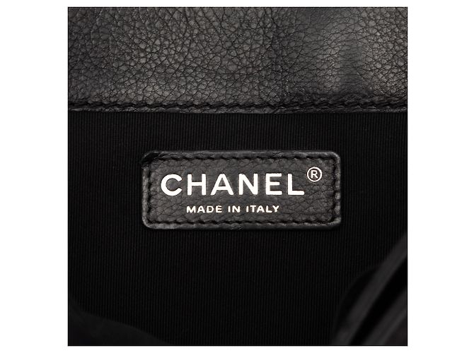 Chanel Black Medium Calfskin Boy Reverso Flap Nero - vista 5