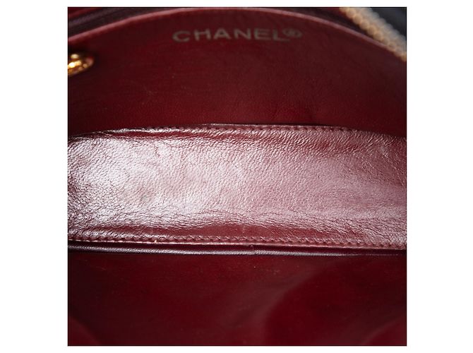 Camera Bolsa de câmera Chanel Black Mini CC em pele de cordeiro acolchoada com bolso e corrente Preto - vista 4