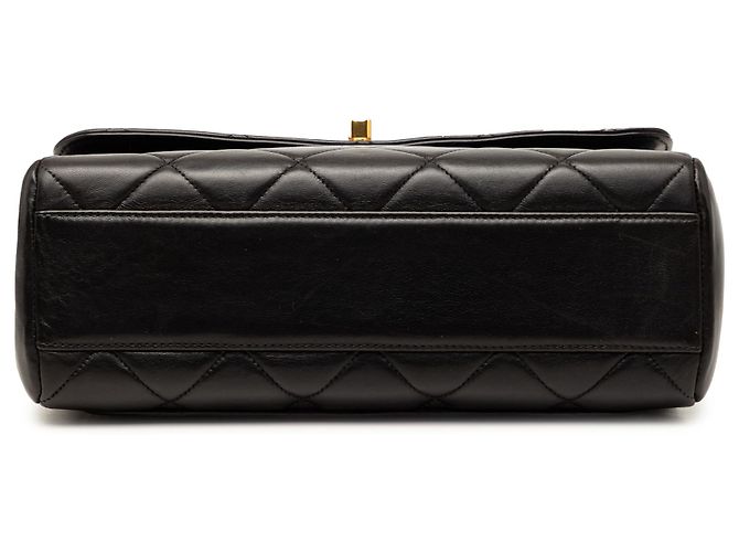 Chanel Black Small Square Quilted Lambskin Straight Single Flap Nero - vista 3