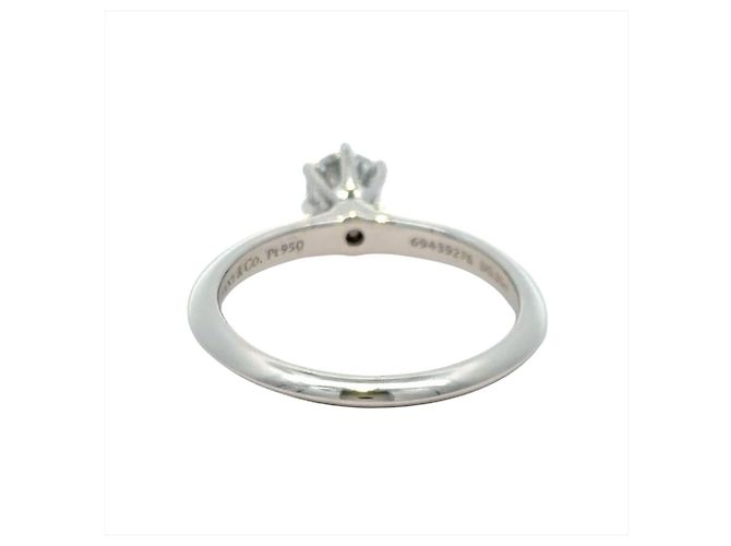Tiffany & Co. Solitärring aus Platin - Ansicht 4