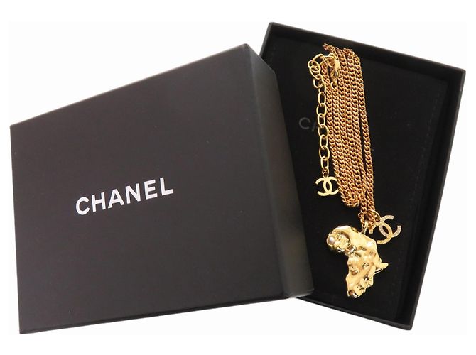 Collana Chanel Coco Mark Motivo Continente Africano Argento Bianco D'oro - vista 2