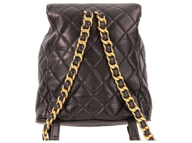 Classique Sac à dos Chanel Vintage Matelassé en agneau Noir - vue 2
