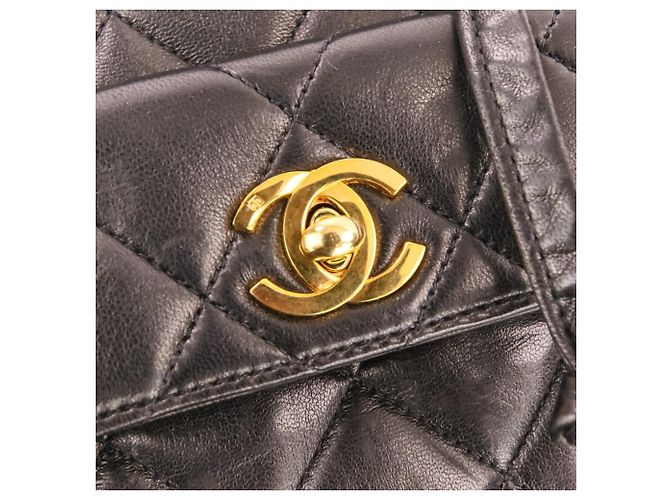 Classique Sac à dos Chanel Vintage Matelassé en agneau Noir - vue 9