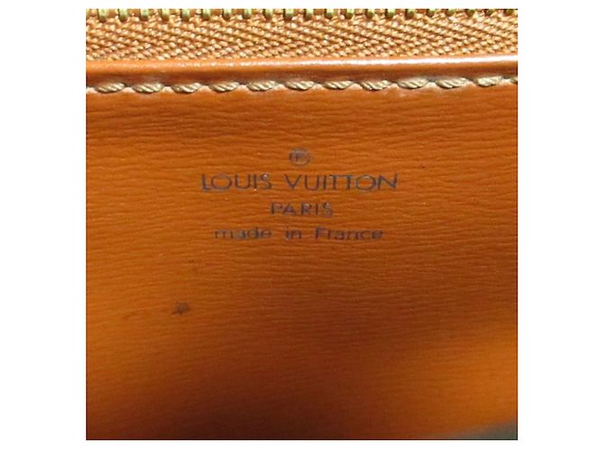 Borsa Louis Vuitton Malesherbes in pelle Epi Marrone - vista 12