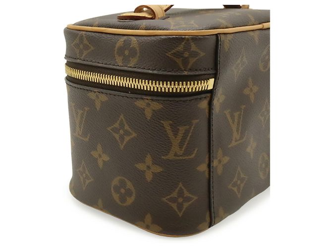 Bolso Pouch Mini Louis Vuitton Monogram Nice Castaño Blanco Monograma - vista 5