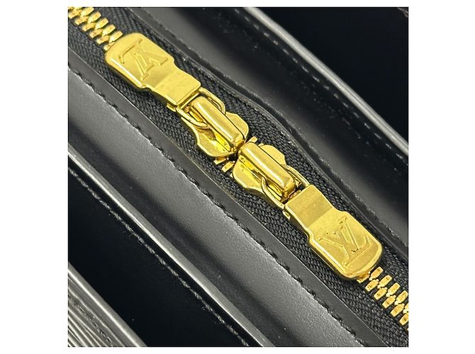 Borsa a mano in pelle Epi da donna Louis Vuitton Nero - vista 9