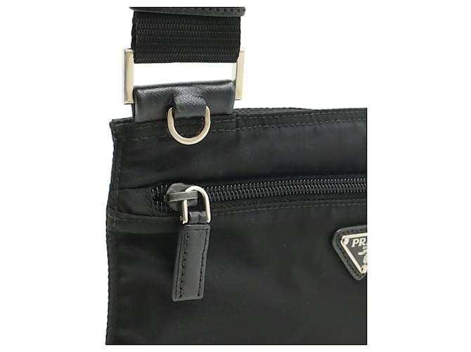 Prada Triangle Schultertasche Schwarz - Ansicht 5