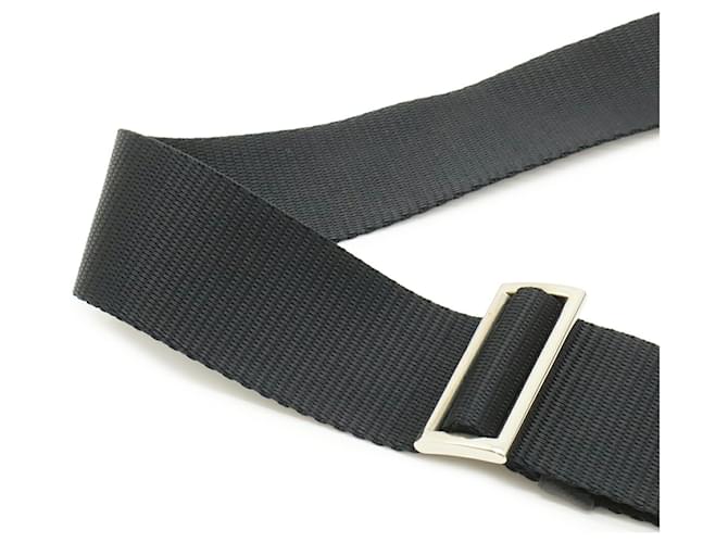 Prada Triangle Schultertasche Schwarz - Ansicht 6