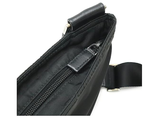 Prada Triangle Schultertasche Schwarz - Ansicht 7