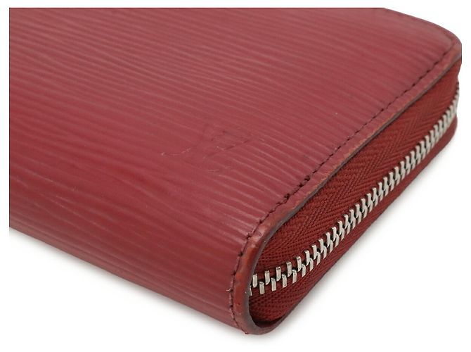 Monedero Zippy Epi Louis Vuitton en Fuchsia Fucsia - vista 4