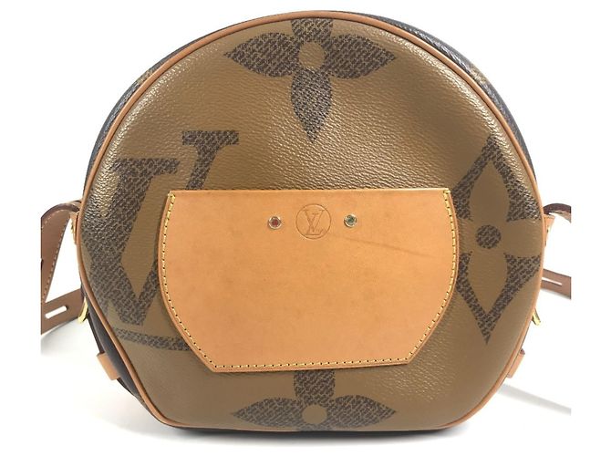 Louis Vuitton Giant Monogram Boite Chapeau Souple Pochette Marrone - vista 2