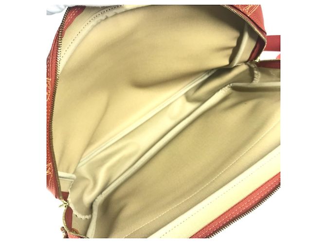 Borsa a tracolla Louis Vuitton LVCUP Crossbody Flap Messenger Bag Arancione - vista 14
