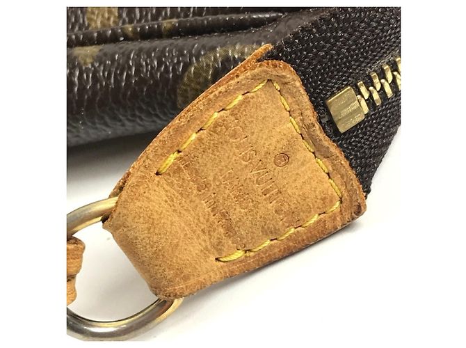 Louis Vuitton Monogram Panda Pochette Accessoires Brown - view 12