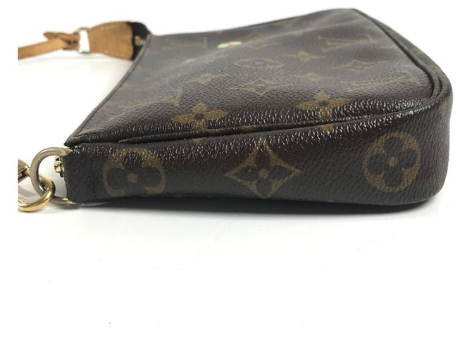 Louis Vuitton Monogram Panda Pochette Accessoires Brown - view 4
