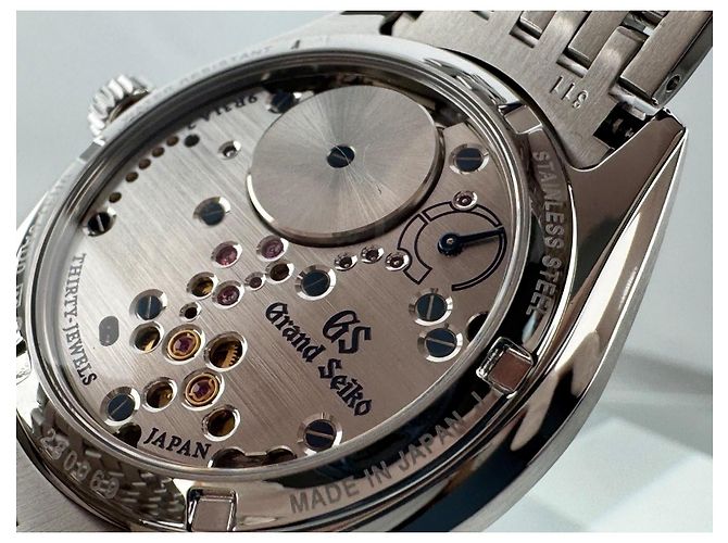 Grand Seiko Elegance White Omiwatari Spring Drive SBGY013 Argento Bianco - vista 14