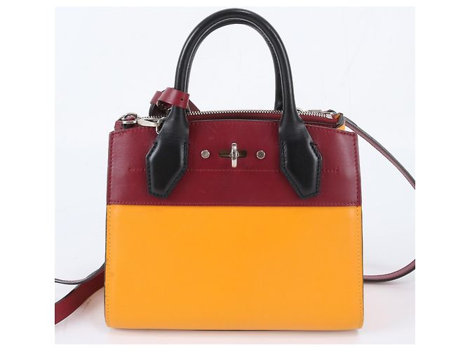 Borsa a mano in pelle Louis Vuitton City Steamer MINI Rosso Arancione Bordò - vista 4