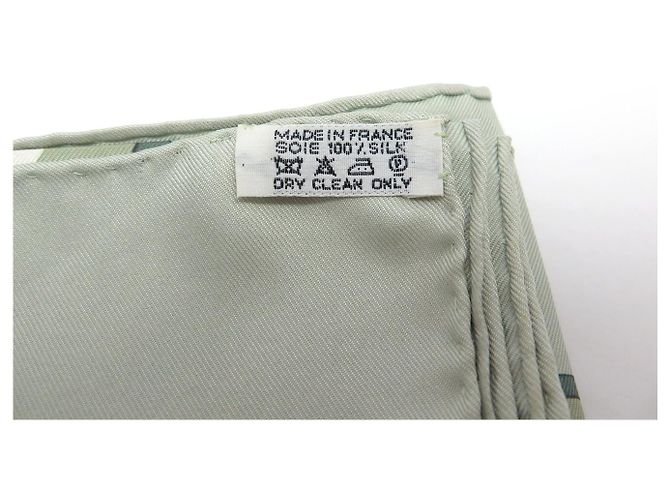 Hermès FULAR HERMES QUADRIGE CHEVAUX PIERRE PERON QUADRATO 90 CM IN SETA Multicolore - vista 15