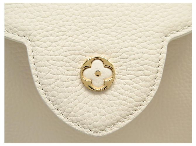 NUOVA BORSA A SPALLA LOUIS VUITTON CAPUCINES BB PELLE CREMA ROSA Crudo - vista 9