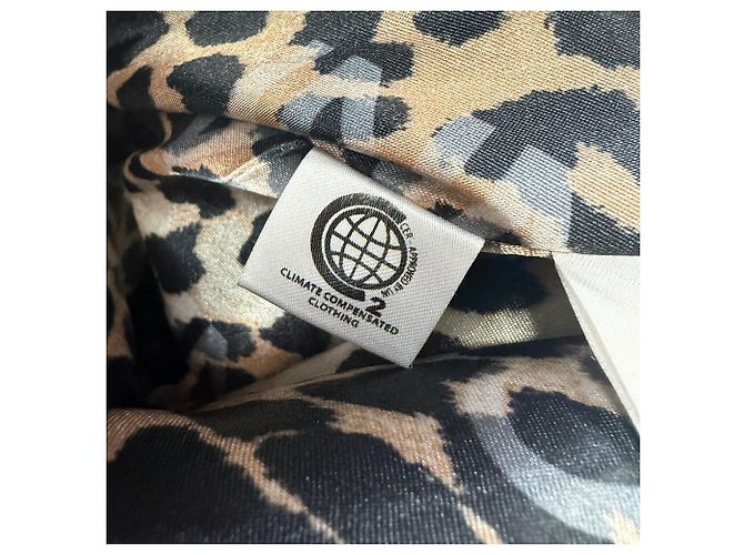Gabardina con cuello Ganni en lana gris - vista 8