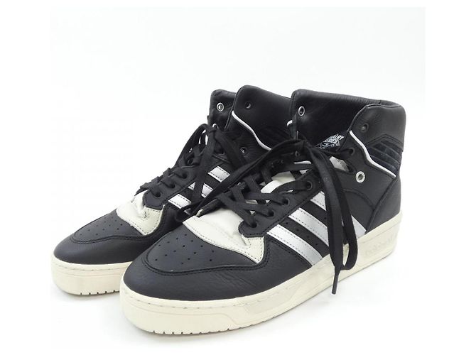Autre Marque Tênis Adidas Preto Prata Branco - vista 3